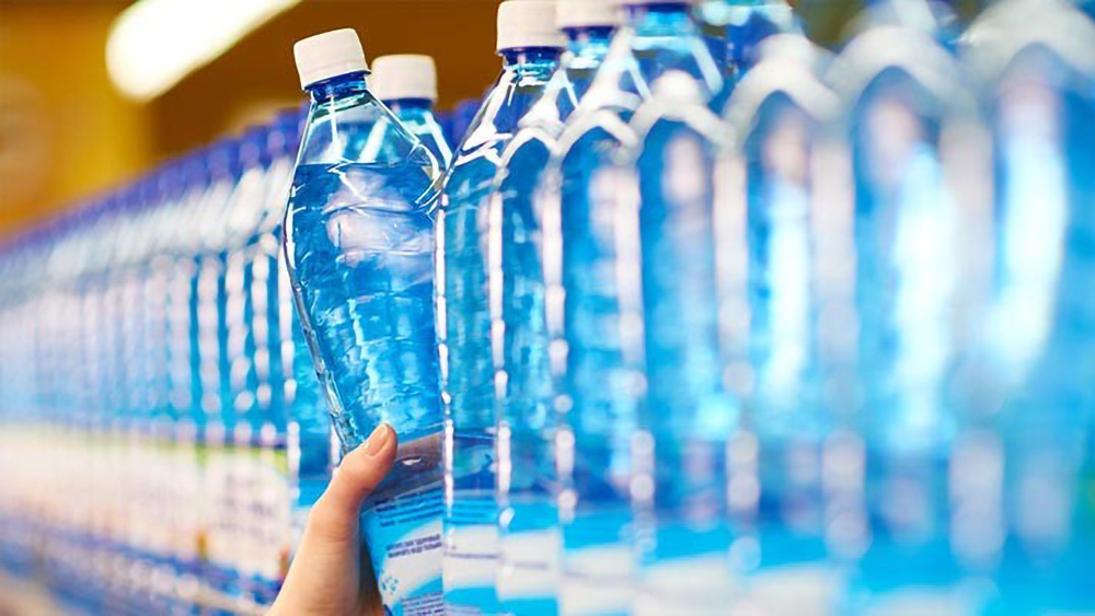 آب معدنی یا آب لوله‌ کشی؟ کدام یک برای آشامیدن مناسب‌تر است؟