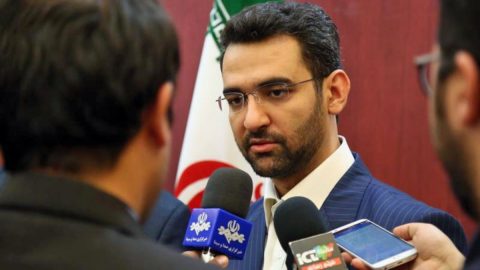 حل مشکل کارت‌های اعتباری تلفن عمومی